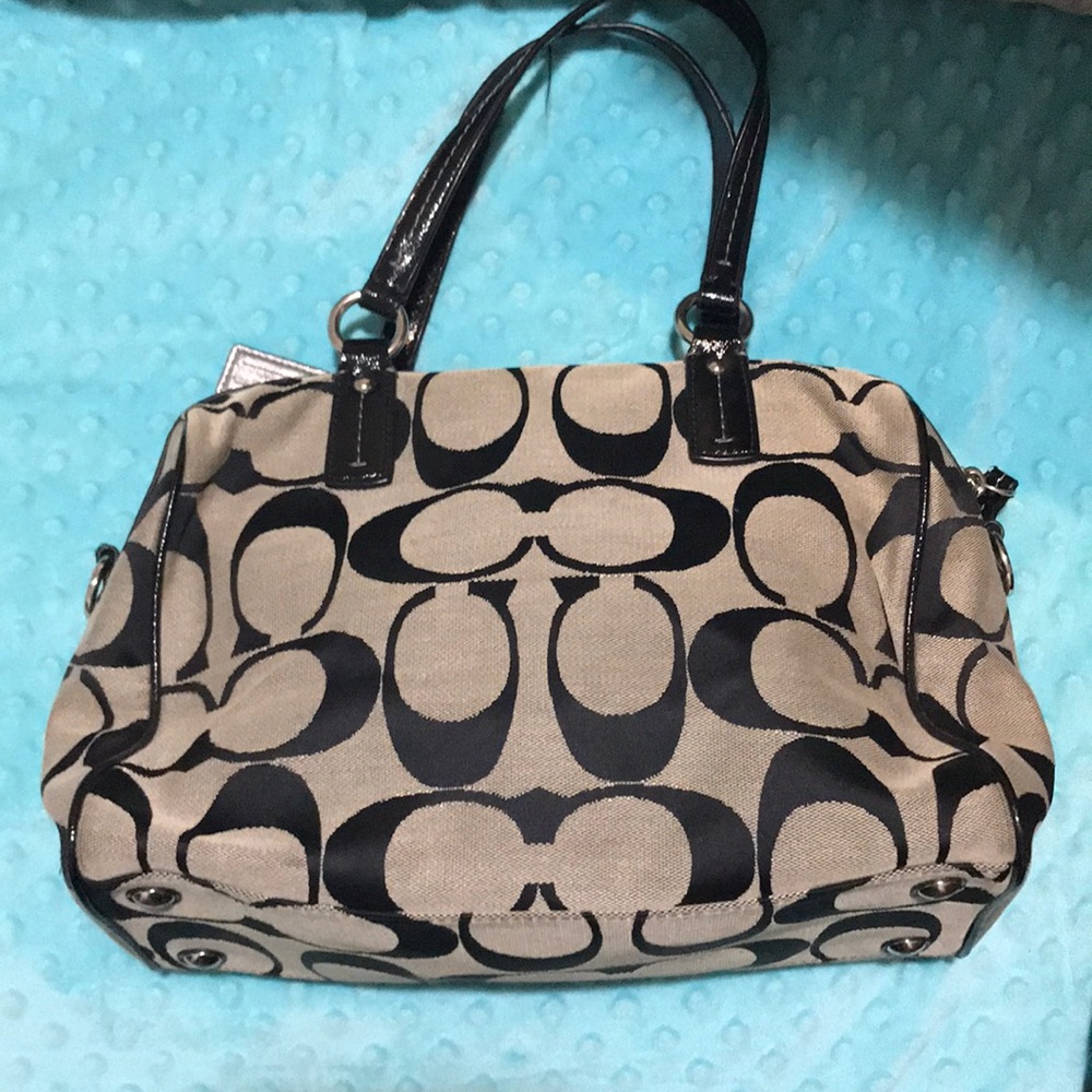 Coach purse - Picture 2 of 6